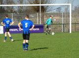 S.K.N.W.K. JO16-1 - Hoofdplaat/Biervliet JO16-1 (comp.) voorjaar seizoen 2021-2022 (40/86)